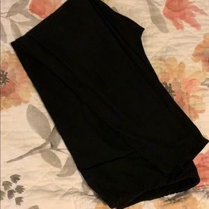 TC2 lularue all black leggings